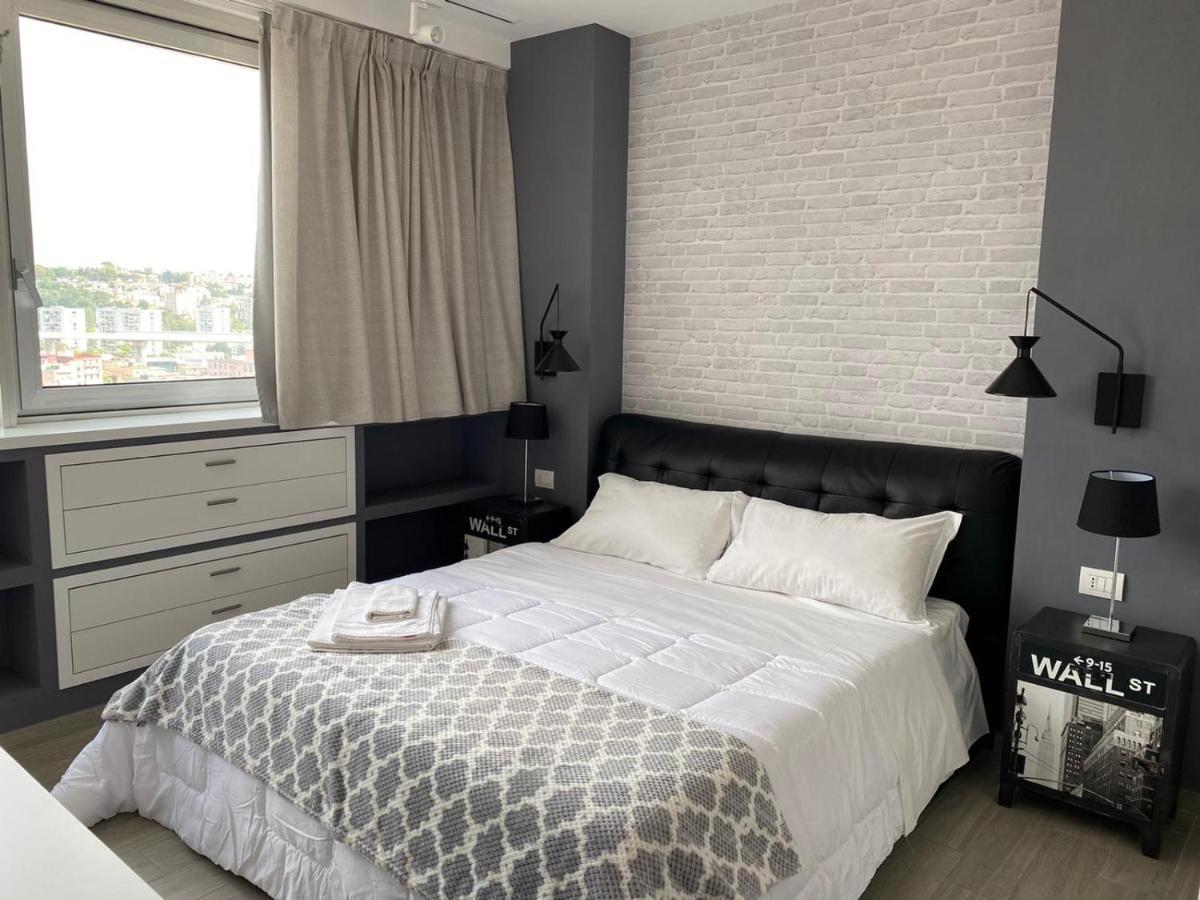2B Fifteen Floor Suite Napoli Exterior foto